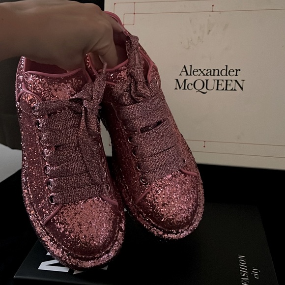 Alexander McQueen glitter sneakers. NWT! AMAZING - Picture 2 of 4